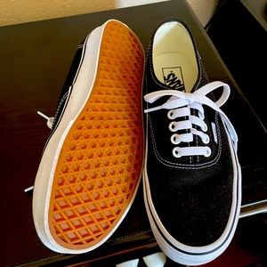 Vans low sneakers- out of the box but never worn